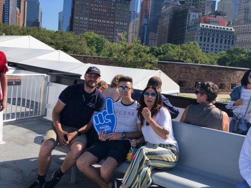 Vamos a subir al ferry - Nos llevará a la Isla de la Libertad a ver a la homónima Estatua de la Libertad